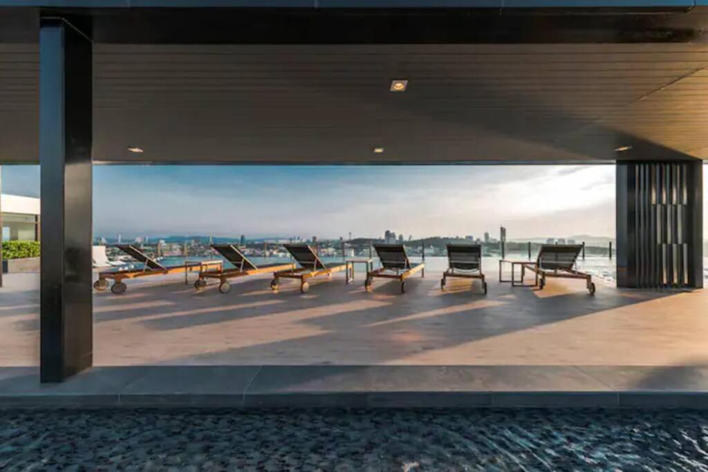 The Base Central Pattaya 2Bed King&Queen Sky Seaview & Infinity Pool Extérieur photo
