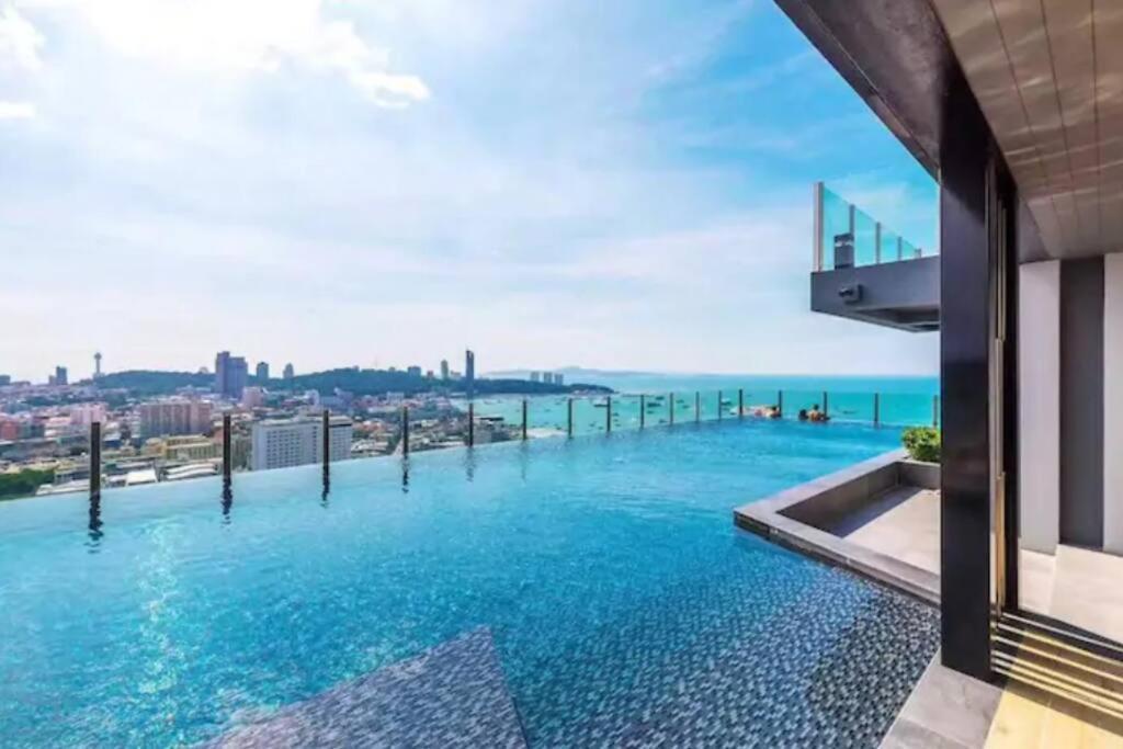 The Base Central Pattaya 2Bed King&Queen Sky Seaview & Infinity Pool Extérieur photo