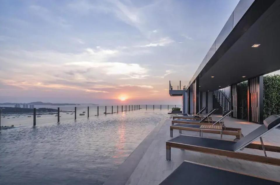 The Base Central Pattaya 2Bed King&Queen Sky Seaview & Infinity Pool Extérieur photo