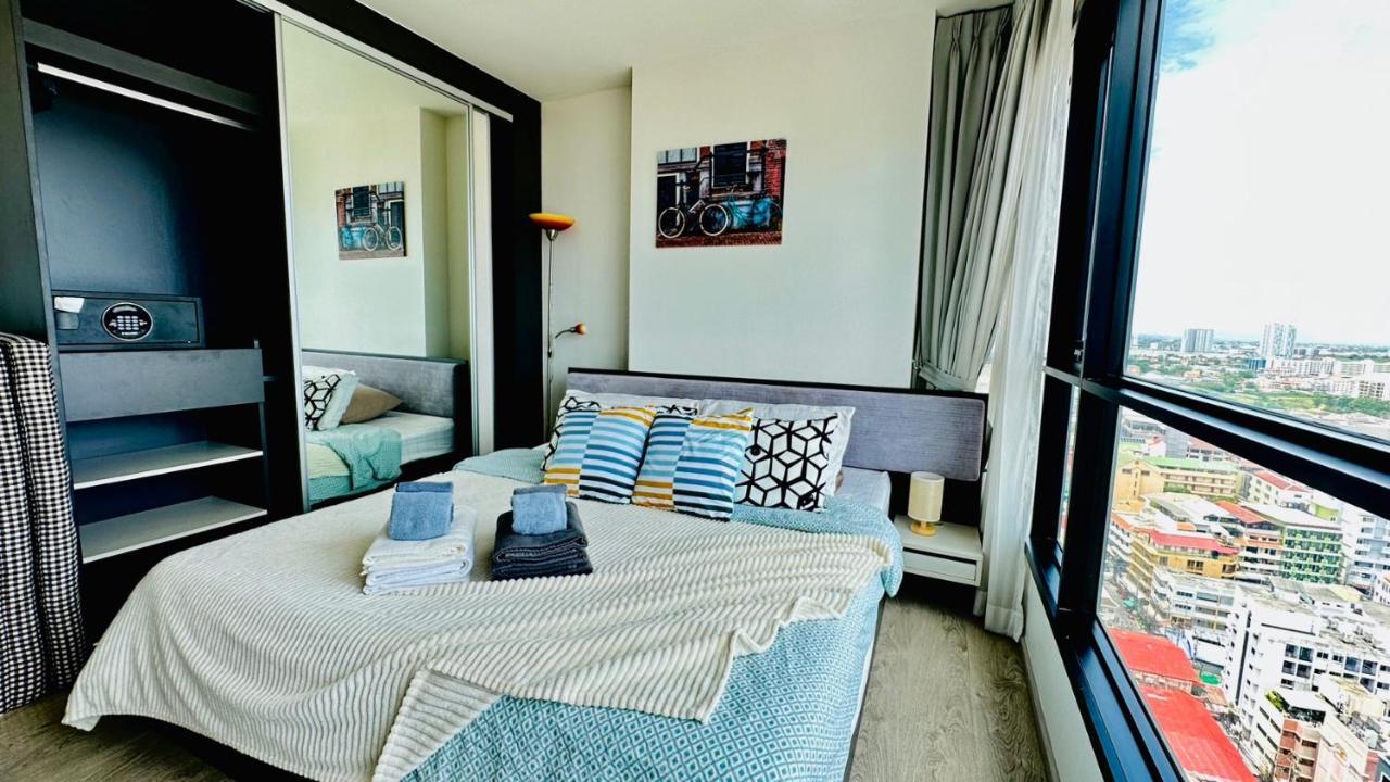 The Base Central Pattaya 2Bed King&Queen Sky Seaview & Infinity Pool Extérieur photo